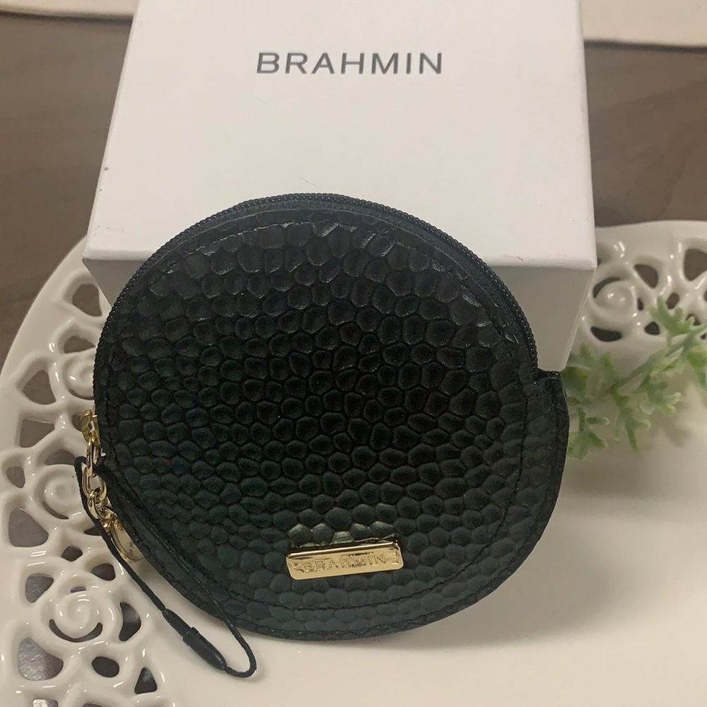Brahmin coin holder